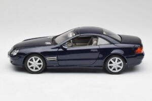 Mercedes SL 500 R230 Bleu Maisto 1:18 B66962126 Métal Moulé — image 4 sur 8