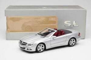Mercedes SL 500 R230 Cabriolet Iridium Argent Minichamps 1:18 B66962388 Métal Moulé — image 8 sur 8