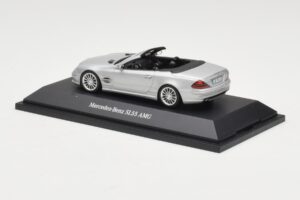 Mercedes SL 55 AMG R230 Argent Minichamps 1:43 B66962347 Métal Moulé — image 3 sur 4