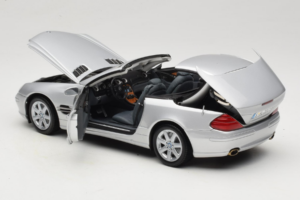 Mercedes SL R129 Argent Minichamps 1:18 B66962133 Métal Moulé — image 6 sur 10