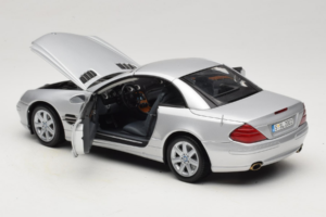 Mercedes SL R129 Argent Minichamps 1:18 B66962133 Métal Moulé — image 7 sur 10