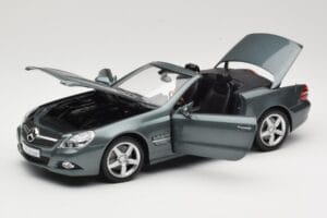 Mercedes SL R230 Amiant Green Minichamps 1:18 B66962389 Métal Moulé — image 2 sur 8