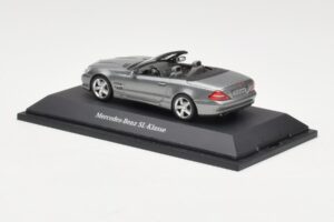 Mercedes SL R230 Palladium Silver Metallic Minichamps 1:43 B66962390 Métal Moulé — image 3 sur 4