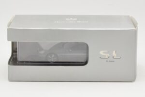 Mercedes SL R230 Palladium Silver Metallic Minichamps 1:43 B66962390 Métal Moulé — image 4 sur 4