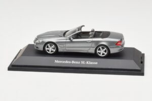 Mercedes SL R230 Palladium Silver Metallic Minichamps 1:43 B66962390 Métal Moulé