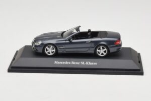 Mercedes SL R230 Tenorit Grey Metallic Minichamps 1:43 B66962392 Métal Moulé