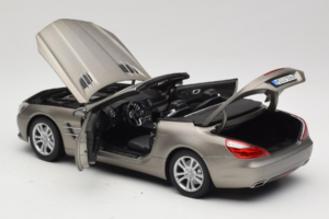 Mercedes SL500 R231 Dark Grey Matt Norev 1:18 183590 Métal Moulé — image 6 sur 9