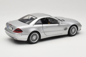 Mercedes SL55 AMG R230 Argent Maisto 1:18 36894 Métal Moulé — image 3 sur 8