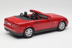 Mercedes SLK 230 R170 Rouge Maisto 1:18 56023 Métal Moulé — image 4 sur 9