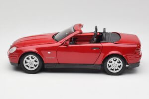 Mercedes SLK 230 R170 Rouge Maisto 1:18 56023 Métal Moulé — image 5 sur 9
