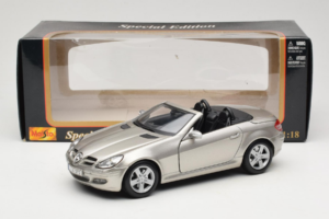 Mercedes SLK R171 Bronze Clair Métallisé Maisto 1:18 31674-R1 Métal Moulé — image 8 sur 8
