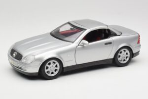 Mercedes SLK R170 Roadster Argent Maisto 1:18 31674 Métal Moulé