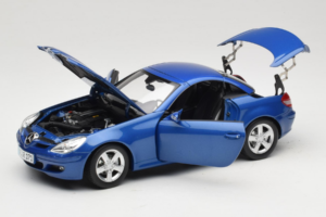 Mercedes SLK R171 Blue Metallic Minichamps 1:18 100033131 Métal Moulé — image 2 sur 11
