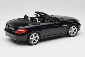 Mercedes SLK R172 Magnetite Noir Minichamps 1:18 B66960514 Métal Moulé — image 3 sur 8