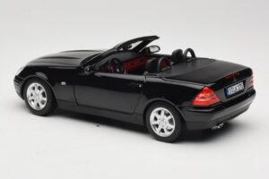 Mercedes SLK200 R170 Noir Norev 1:18 B66040714 Métal Moulé — image 8 sur 9