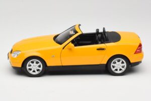 Mercedes SLK200 R170 Jaune Norev 1:18 B66040713 Métal Moulé — image 5 sur 9