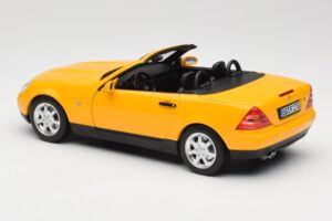Mercedes SLK200 R170 Jaune Norev 1:18 B66040713 Métal Moulé — image 8 sur 9