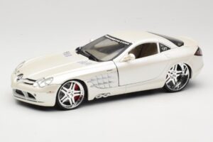 Mercedes SLR McLaren C199 Blanc Maisto 1:18 31068 Métal Moulé