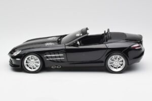 Mercedes SLR McLaren Roadster R199 Crystal Galaxit Noir Minichamps 1:18 B66961004 Métal Moulé — image 4 sur 8