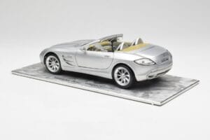 Mercedes SLR Vision Roadster Liquid Argent Maisto 1:18 B66963208 Métal Moulé — image 7 sur 8