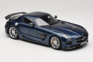 Mercedes SLS AMG Black Series Daytona Blue Metallic Minichamps 1:18 110033026 Métal Moulé — image 6 sur 8