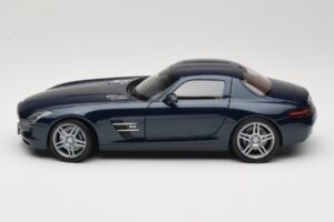 Mercedes SLS AMG C197 Blue Metallic Minichamps 1:18 100039021 Métal Moulé — image 4 sur 8