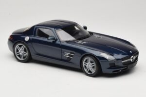 Mercedes SLS AMG C197 Blue Metallic Minichamps 1:18 100039021 Métal Moulé — image 6 sur 8