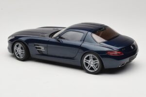 Mercedes SLS AMG C197 Blue Metallic Minichamps 1:18 100039021 Métal Moulé — image 7 sur 8