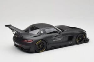 Mercedes AMG SLS C197 GT3 45 Ans de Driving Performance Minichamps 1:18 151133100 Métal Moulé — image 2 sur 6