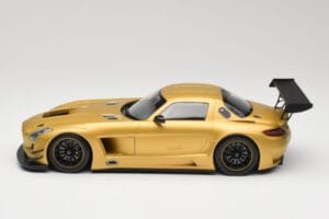Mercedes AMG SLS C197 GT3 Street Or Minichamps 1:18 151113106 Métal Moulé — image 3 sur 6