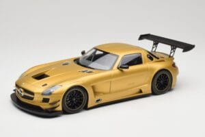 Mercedes AMG SLS C197 GT3 Street Or Minichamps 1:18 151113106 Métal Moulé