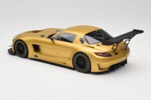 Mercedes AMG SLS C197 GT3 Street Or Minichamps 1:18 151113106 Métal Moulé — image 5 sur 6