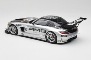 Mercedes AMG SLS C197 GT3 Team AMG China #96 M. Hakkinen / C. Cheng Zhuhai 6th 2011 Minichamps 1:18 151113196 Métal Moulé — image 5 sur 6