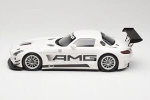 Mercedes AMG SLS C197 GT3 Street Blanc Minichamps 1:18 151123107 Métal Moulé — image 3 sur 6