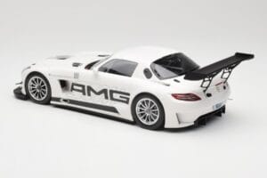 Mercedes AMG SLS C197 GT3 Street Blanc Minichamps 1:18 151123107 Métal Moulé — image 5 sur 6