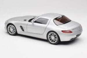 Mercedes SLS AMG C197 Iridium Argent Minichamps 1:18 100039026 Métal Moulé — image 7 sur 8