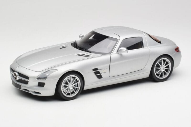 Mercedes SLS AMG C197 Iridium Argent Minichamps 1:18 100039026 Métal Moulé