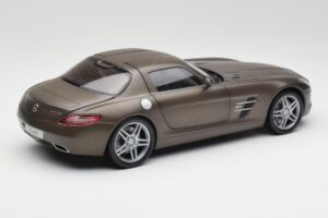 Mercedes SLS AMG C197 Monza Gris Minichamps 1:18 B66960044 Métal Moulé — image 3 sur 8