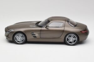 Mercedes SLS AMG C197 Monza Gris Minichamps 1:18 B66960044 Métal Moulé — image 4 sur 8