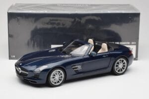 Mercedes SLS AMG R197 Roadster South Seas Bleu Minichamps 1:18 100039031 Métal Moulé — image 8 sur 8