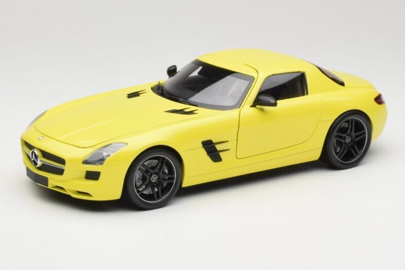 Mercedes SLS AMG C197 Jaune Minichamps 1:18 100039022 Métal Moulé