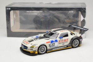 Mercedes SLS AMG GT3 #22 Rowe Racing R. Graf / M. Seyffarth ADAC 24h Nurburgring 2012 Minichamps 1:18 151123122 Métal Moulé — image 6 sur 6
