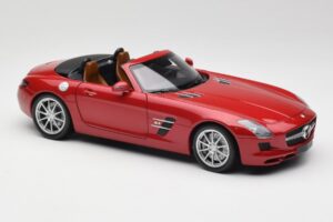 Mercedes SLS AMG R197 Roadster Le Mans Rouge Minichamps 1:18 100039030 Métal Moulé — image 6 sur 8