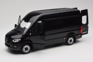 Mercedes Sprinter Noir Norev 1:18 183041 Métal Moulé — image 2 sur 8