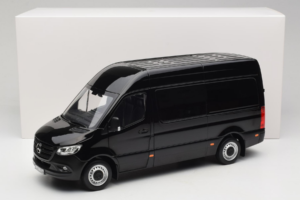 Mercedes Sprinter Noir Norev 1:18 183041 Métal Moulé — image 8 sur 8