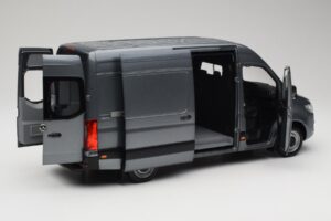 Mercedes Sprinter W907 Fourgon Selenite Grey Metallic Norev 1:18 B66004163 Métal Moulé — image 2 sur 8