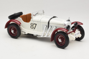 Mercedes SSKL #87 R. Caracciola Blanc 1931 Bburago 1:18 3002-P1 Métal Moulé — image 4 sur 6