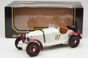 Mercedes SSKL #87 R. Caracciola Blanc 1931 Bburago 1:18 3002-P1 Métal Moulé — image 6 sur 6