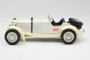 Mercedes SSKL Blanc & Crème Bburago 1:18 3002-M1 Métal Moulé — image 3 sur 6