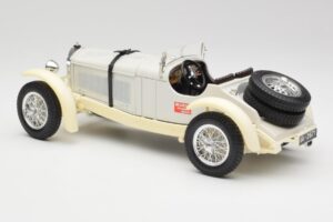 Mercedes SSKL Blanc & Crème Bburago 1:18 3002-M1 Métal Moulé — image 5 sur 6